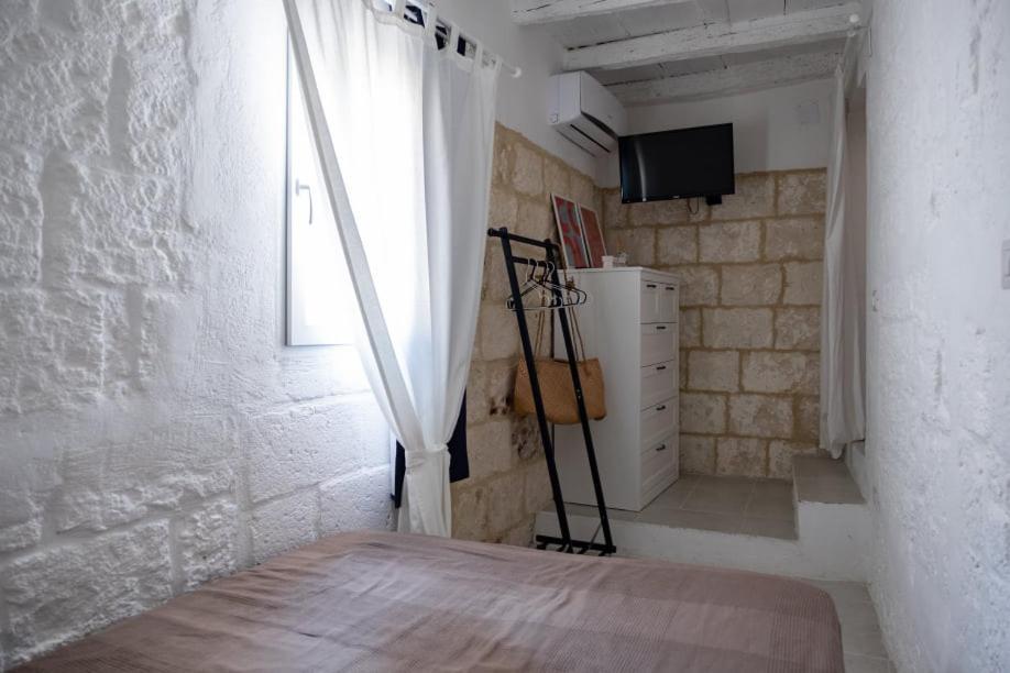 Amalfi Pool Suite - Puglia Mia Apartments โมโนโปลี ภายนอก รูปภาพ