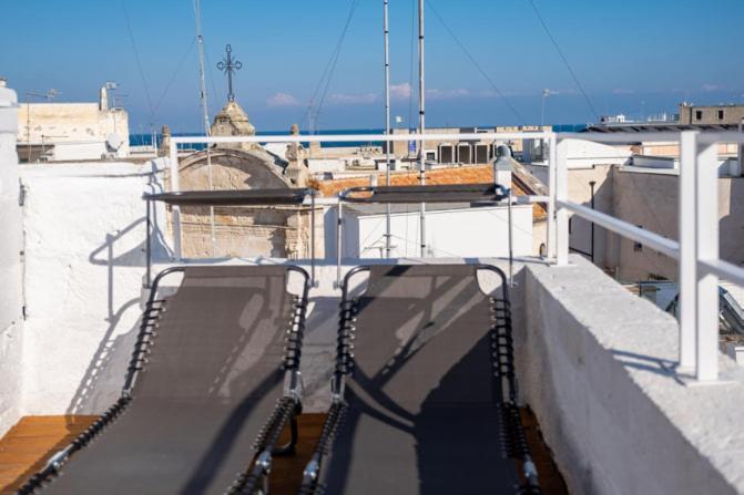 Amalfi Pool Suite - Puglia Mia Apartments โมโนโปลี ภายนอก รูปภาพ