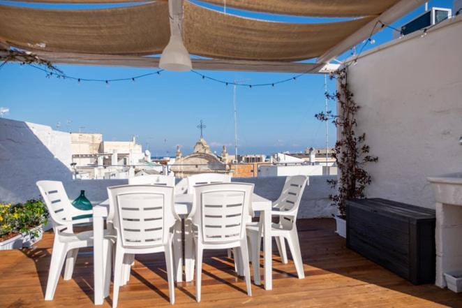 Amalfi Pool Suite - Puglia Mia Apartments โมโนโปลี ภายนอก รูปภาพ